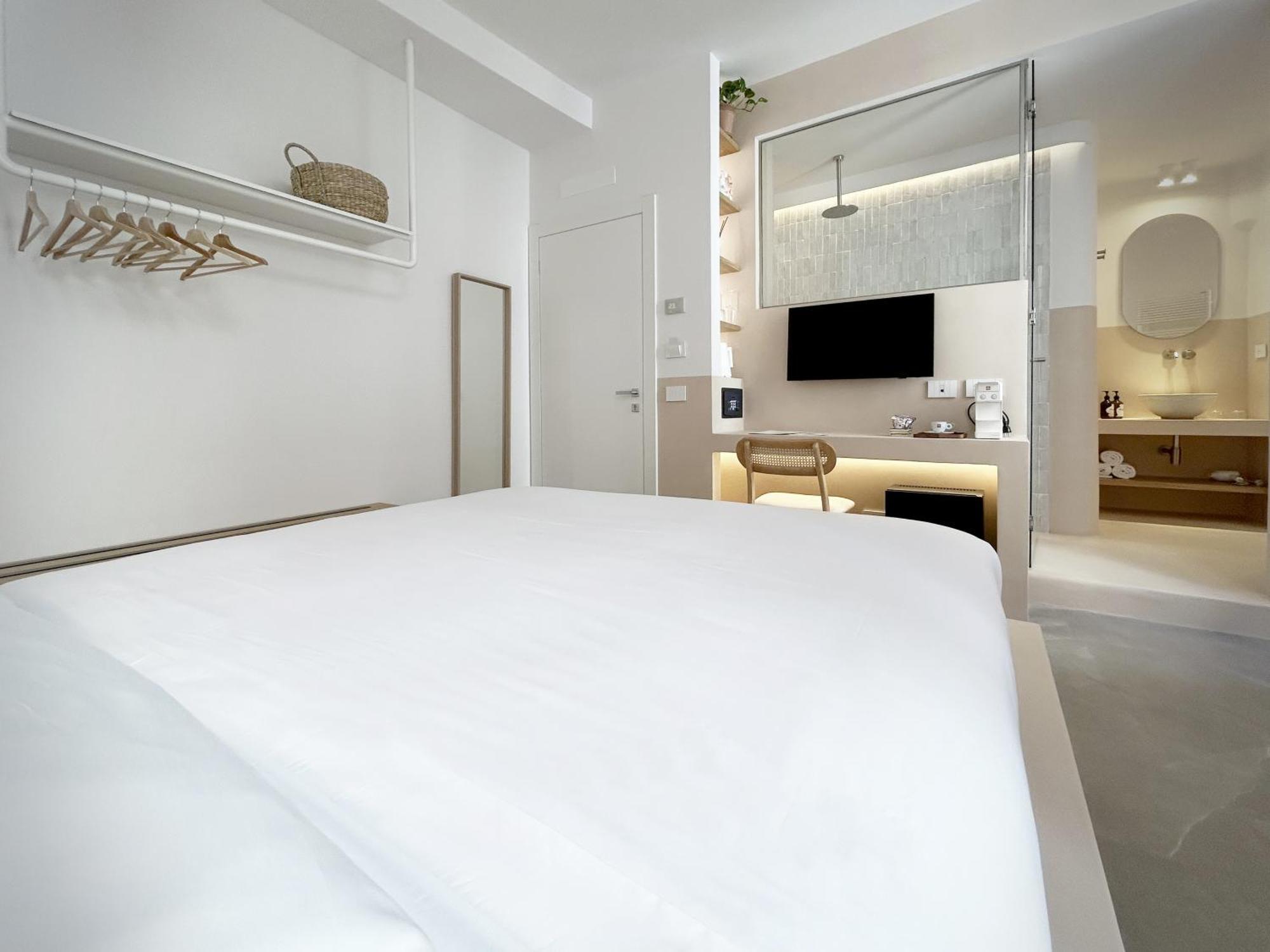 Allegra Suites Монтероссо-аль-Маре Экстерьер фото